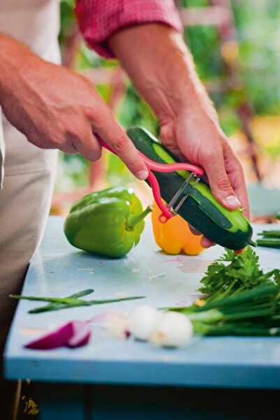 Tupperware Ergonomik Kırmızı Soyacak Paslanmaz Çelik Sebze Meyve Soyucu Pratik Mutfak Gereci