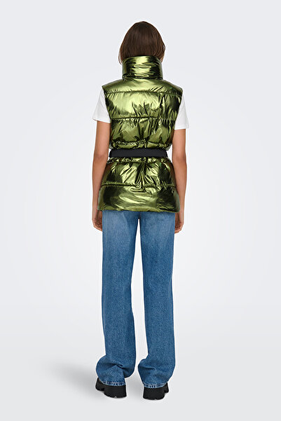 ONLY Φουσκωτό γιλέκο με καπιτονέ Onlpearl με γυαλιστερή εμφάνιση - ΓΙΛΕΚΟ κανονικής εφαρμογής 15322795