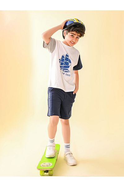 LilPicks By Styli Graphic Print T-Shirt & Short Set