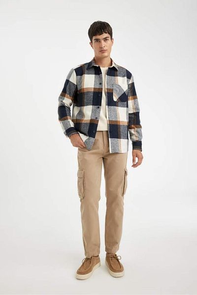 DeFacto Langärmliges, kariertes Lumberjack-Flanellhemd mit normaler Passform 3163246