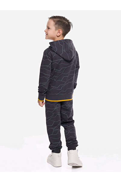 Victor and Jane By Styli All-Over Print Full zipper Hoodie & Joggers Set