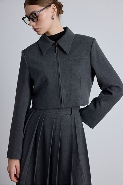 Manuka Anthrazitfarbene, klassisch geschnittene Crop-Blazer-Jacke