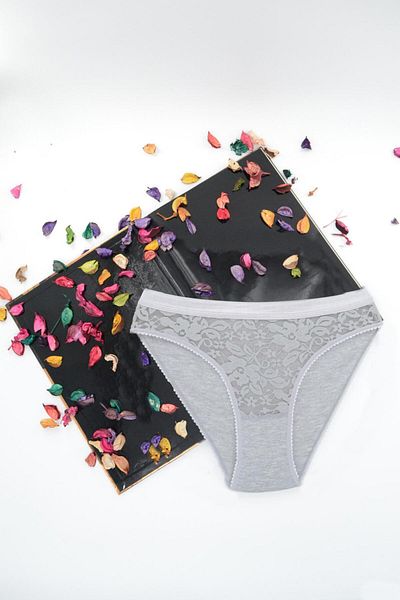 Tutku Set de slip bikini din dantela