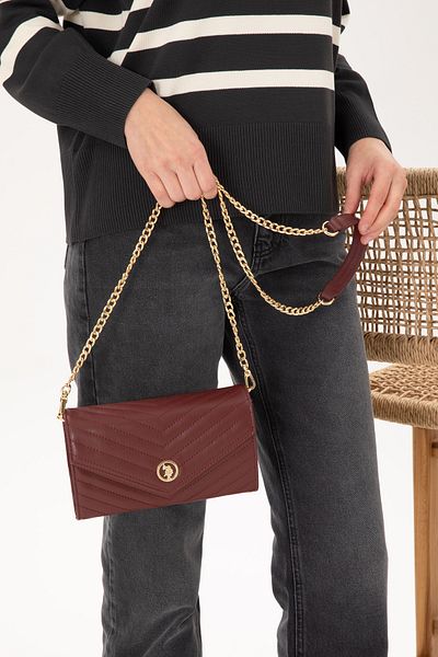 U.S. Polo Assn. Women's Burgundy Chain Strap Crossbody Bag 50300328 -Vr014