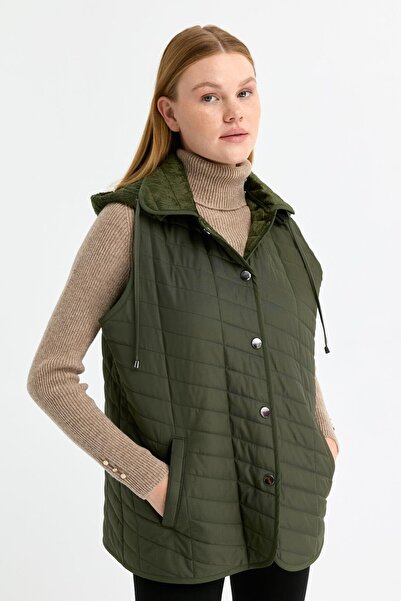 Desen Triko Хакі капітоне жилет - жіночий, з капюшоном і бічними кишенями