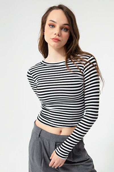 Lafaba Dámská bílo-černá žebrovaná kombinovaná halenka s dlouhým rukávem