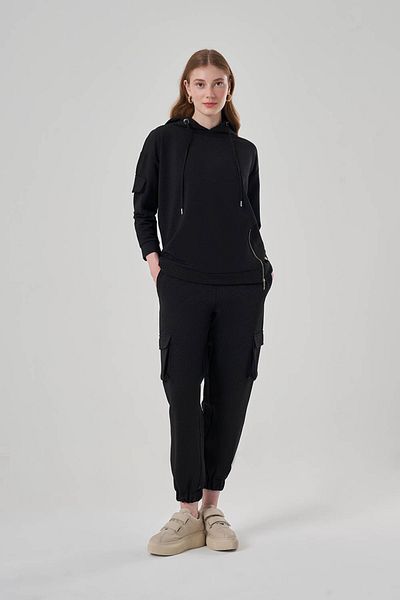 Mizalle Glitter Woven Cargo Black Pocket Trousers