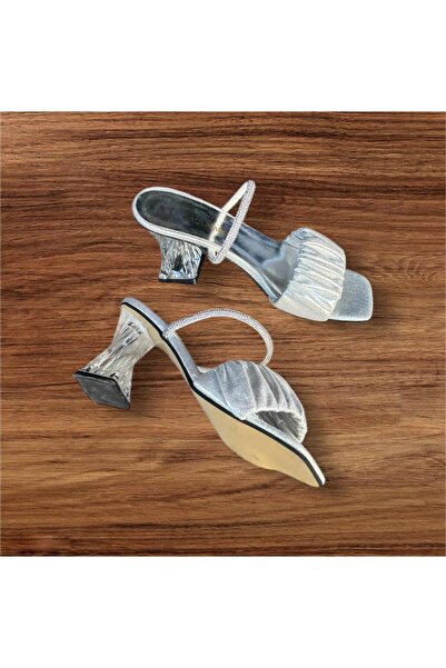 İpek Silk Women's Silver Banded Stone Transparent Heeled Slippers