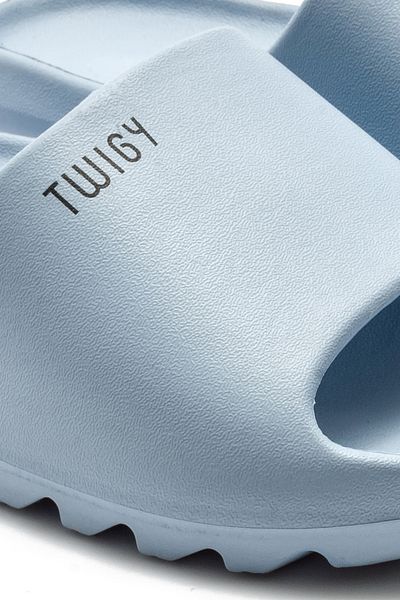 Twigy شبشب نسائي باللون الأزرق الفاتح - Space 37/41