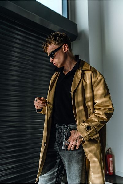 ablukaonline Ανδρική καμπαρντίνα Oversize μακρύ και αντιανεμικό πανωφόρι σε μπεζ χρώμα