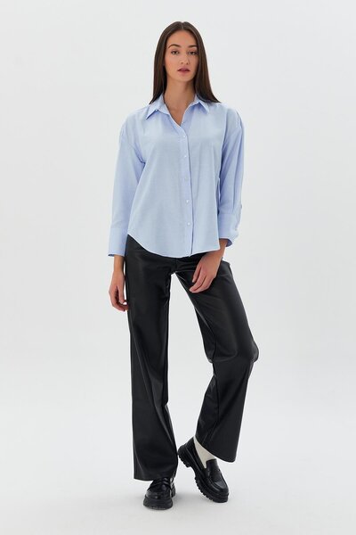 Shopping Shop Синя обикновена риза с копчета