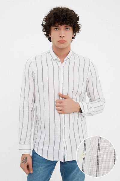 Trendyol Collection Sötétkék csíkos karcsúsított ing - gombos gallér TMNSS22GO0028