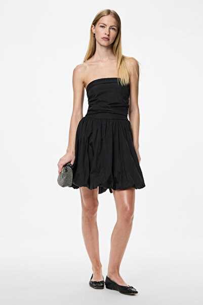 PIECES Women's Dress - Wov Nyl100 Model