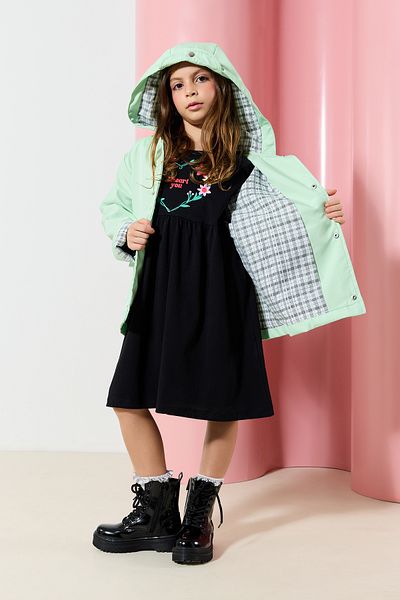 TRENDYOLKIDS Mint Unisex wasserdichte Regenmanteljacke mit Kapuze – TKDAW25CE00001
