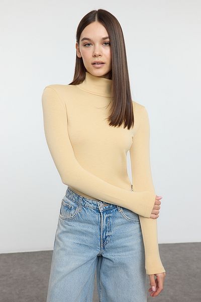 Trendyol Collection Ελαστική πλεκτή - Πέτρινη μπλούζα με μαλακό ύφασμα με ζιβάγκο TWOAW24BZ00119