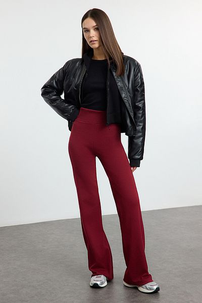 Trendyol Collection Burgunderrote, dehnbare Strickhose mit weitem Bein und spanischem Bein und hoher Taille, Interlock, TWOAW25PL00006