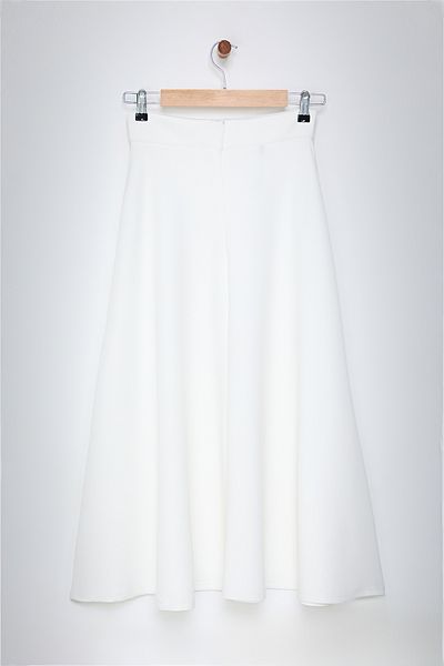 Trendyol Modest Godeli Rock Ecru-Strickrock – TCTAW25EE00009