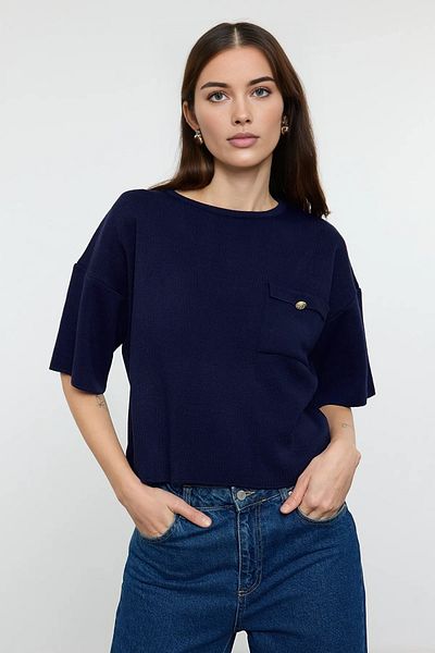 Trendyol Collection Granatowy sweter z kieszeniami i detalami Twoaw25Kz00064