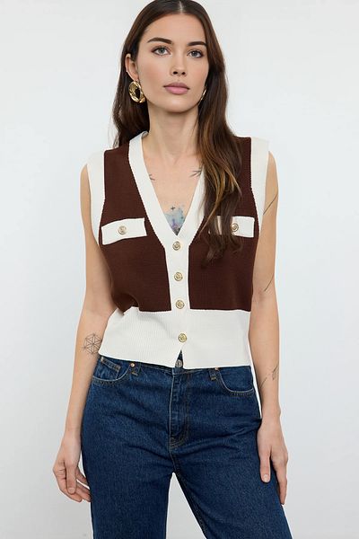 Trendyol Collection Καφέ λεπτή λεπτή τσέπη με λεπτομέρεια γιλέκο με λαιμόκοψη TWOAW25YE00029