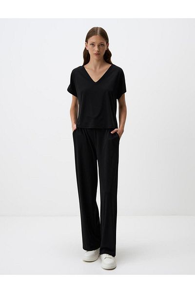 Jimmy Key Black V-Neck Short Sleeve Solid Blouse