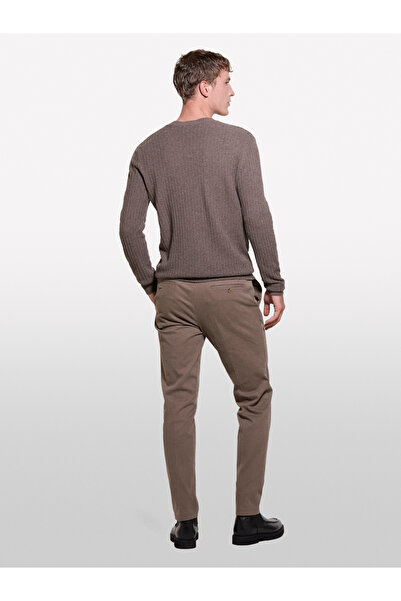 Sisley Ανδρικό πουλόβερ από μείγμα μάλλινου καφέ, κανονικής εφαρμογής, με λαιμόκοψη