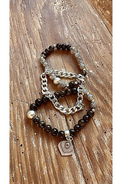 by özllem Set of 3 Bracelets