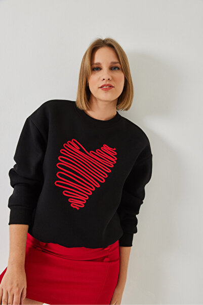 Bianco Lucci Women's Heart Embroidered Sweatshirt 60601030