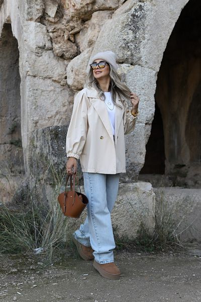 bytugcekaya Beige Balloon Sleeve Short Standard Size Trench