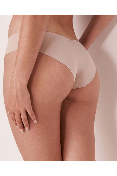 La Vie en Rose Microfiber No-show Cheeky Panty