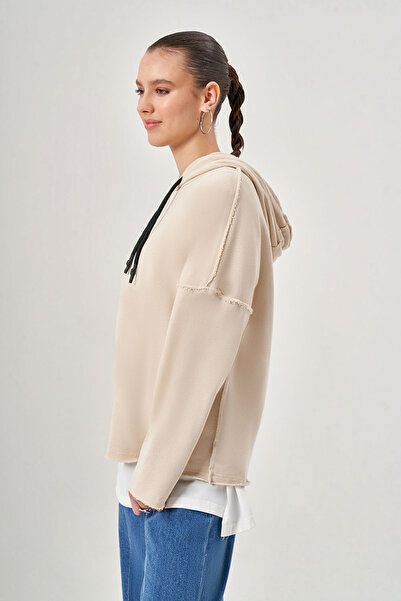 Mizalle Hooded Garnished Beige Sweatshirt