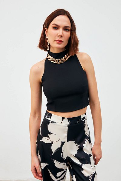 Sateen Crop Μπλούζα με Αξεσουάρ Αλυσίδας - Μαύρο