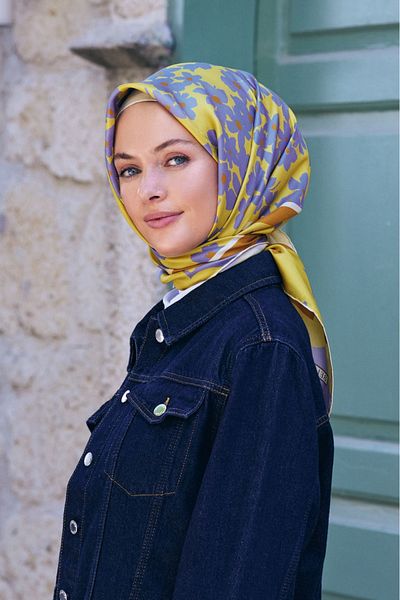 Belli 31 Eșarfă de mătase twill 4044D