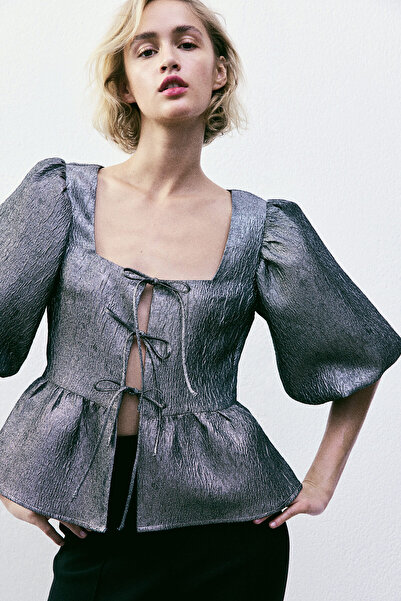 H&M Önü Bağcıklı Jakarlı Dokuma Bluz