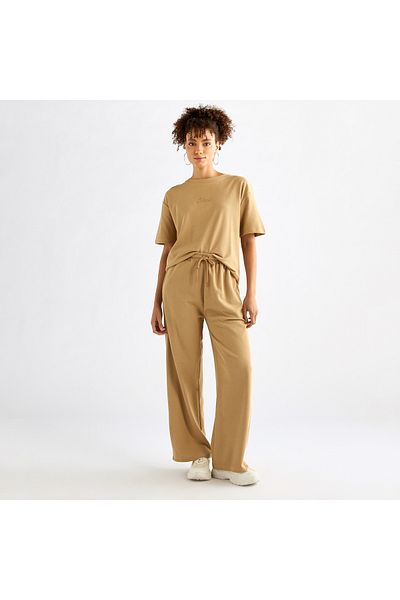 FAV Embroidered Crew Neck T-shirt and Pants Set