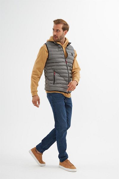 Danger Men's Standard Mold Puffer Vest Gray