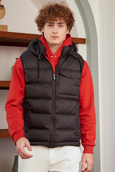 Danger Men's Windproof Puffer Vest with Pockets Black