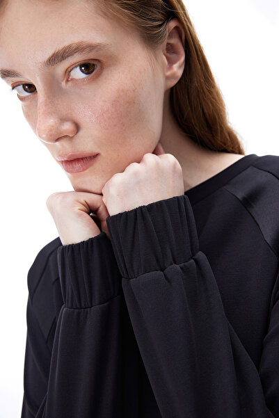 Perspective Μαύρο μπλουζάκι Arnes Regular Fit Standard Size Raglan με λαιμόκοψη