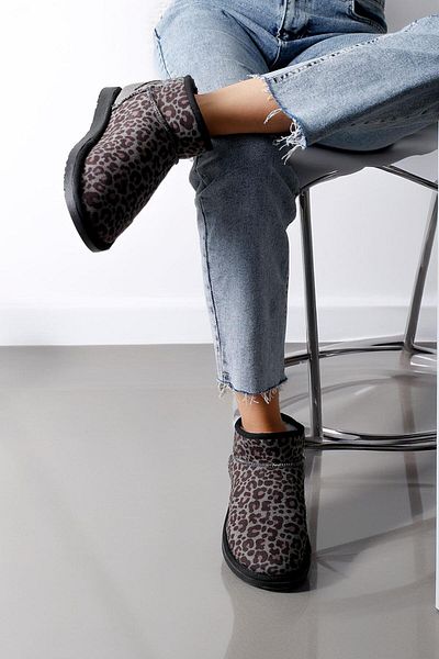 Beyond Women's Gray Leopard Ultra Mini Suede Boots with Fur Inside 3cm Byndum01