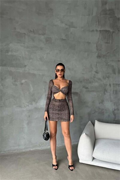 Dipmoda γυναικεία λεοπάρ τσάντα πλάτης και μίνι φόρεμα Με ντεκολτέ στο στήθος...