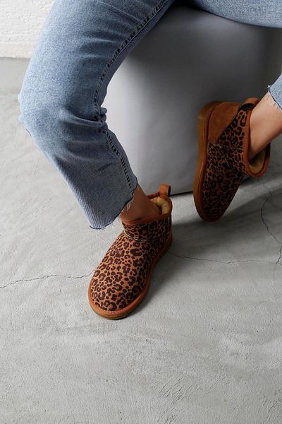 Beyond Women's Tan Leopard Ultra Mini Suede Boots with Fur Inside 3cm Byndum01