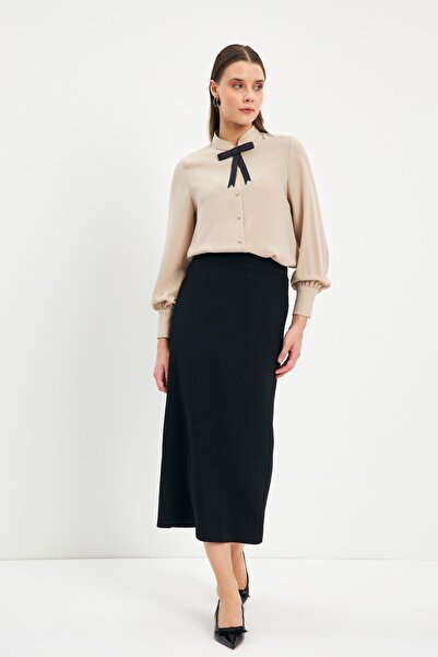 Zühre Fusta lungă neagră cu tăietură dreaptă cu fante ETK-0164