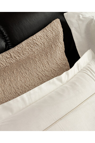 Madame Coco Milanes 7 Piece Gold Dowry Set