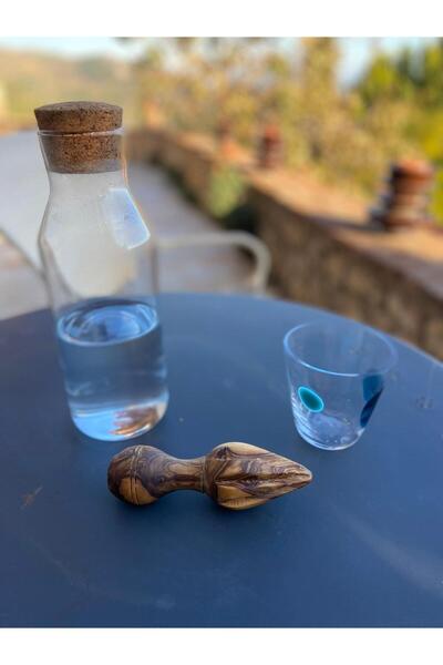 oliveforestwood Lemon Juicer (from Olive Wood)