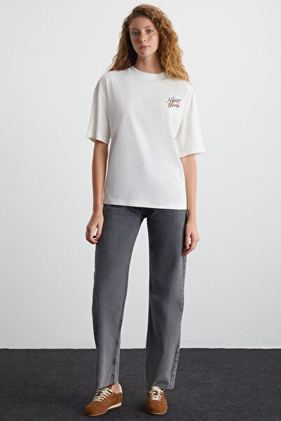 GRIMELANGE Evely 100% Organic Cotton Round Neck Text Ecru T-Shirt