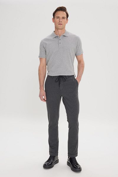 ALTINYILDIZ CLASSICS Μαύρο ανδρικό παντελόνι Jogger Slim Fit - με πλαϊνές τσέπες και δέσιμο στη μέση
