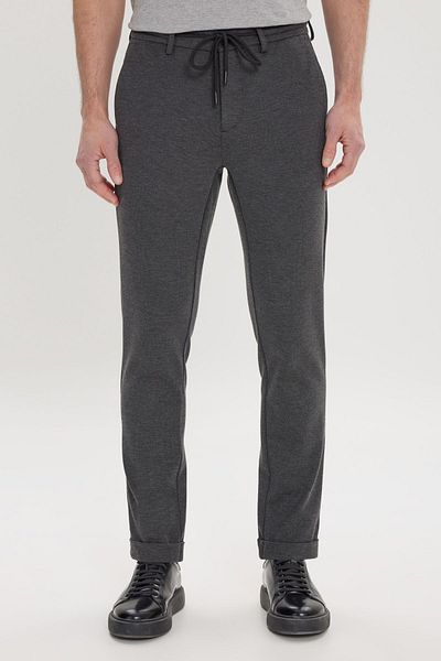 ALTINYILDIZ CLASSICS Μαύρο ανδρικό παντελόνι Jogger Slim Fit - με πλαϊνές τσέπες και δέσιμο στη μέση