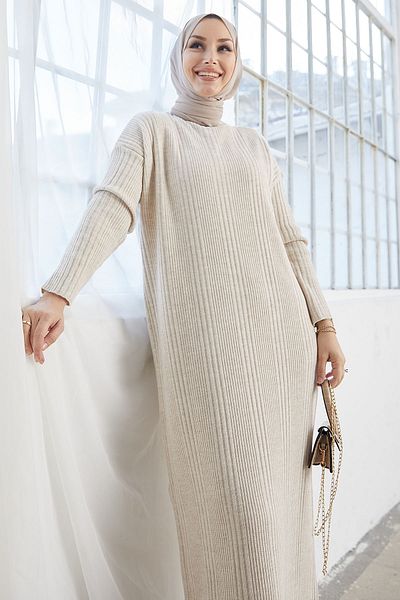 InStyle Arissa Rollkragenpullover, langes Strickkleid – Weiß