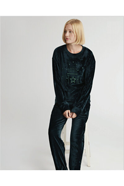 PİJAPİA Σετ γυναικεία βελούδινη πιτζάμα με μακρυμάνικο λαιμόκοψη