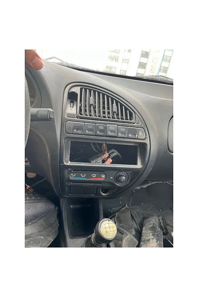 swordslife Citroen Saxo Center Console
