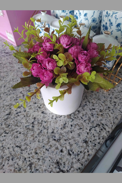 adresiburasi Adresiburası-Beton Bunch of Flowers على وعاء زهور وردي داكن